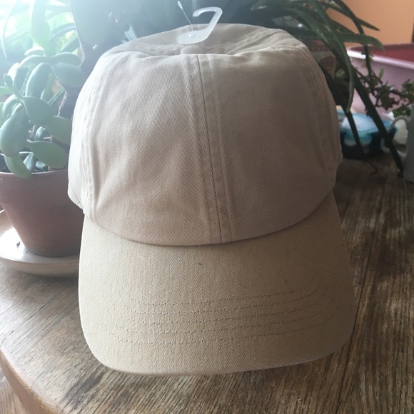 NWT Gap Cotton Cap Adjustable Size Color: Tan - Picture 2 of 7